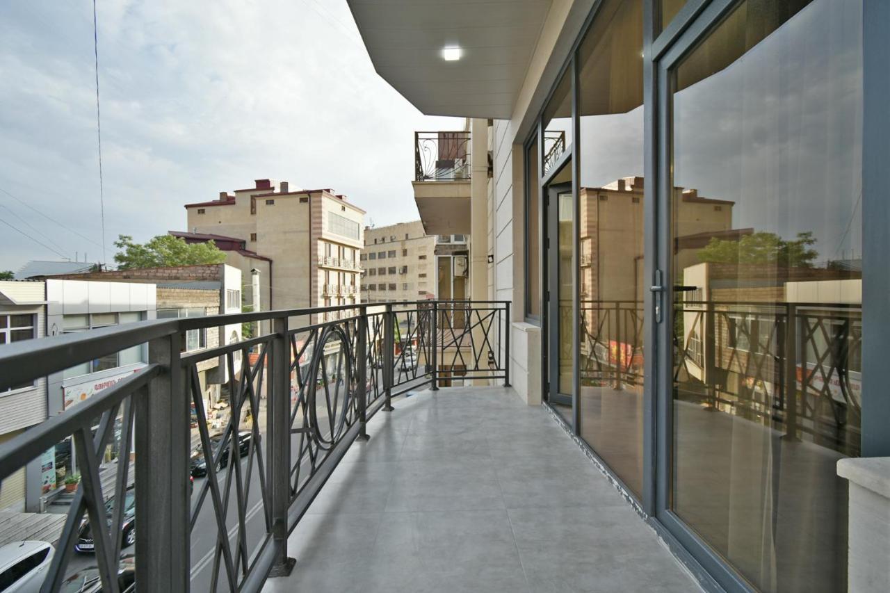 New Apartment In Yerevan City Center Exterior photo