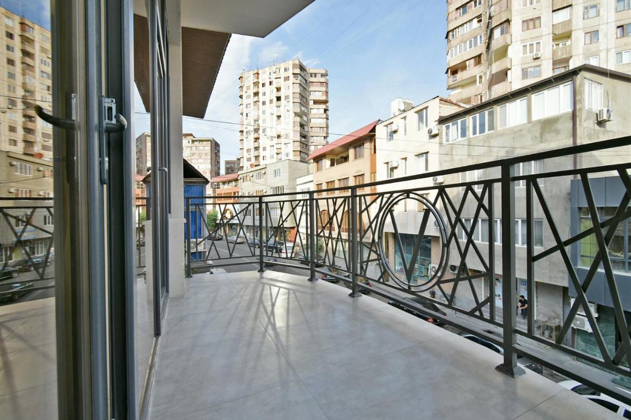 New Apartment In Yerevan City Center Exterior photo